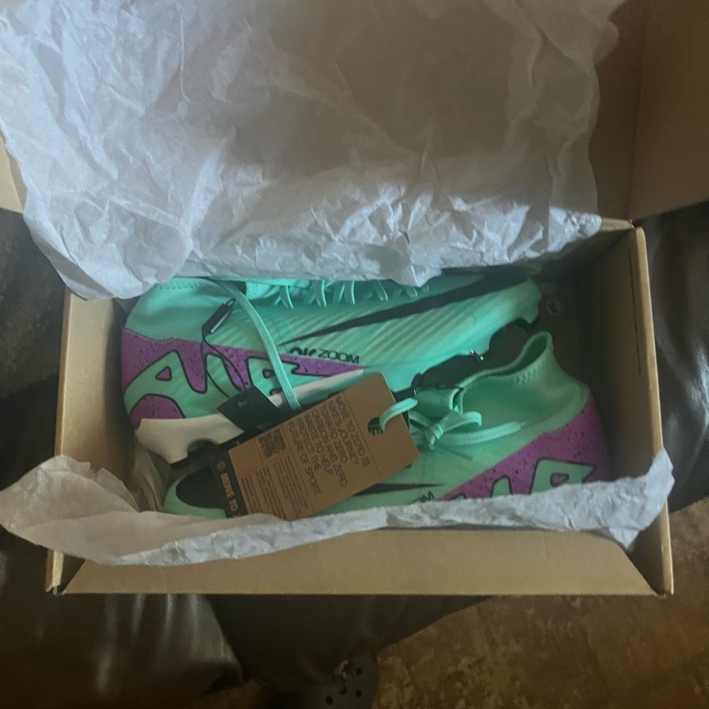Nike Green and Purple Sneakers Modern Athletic Design